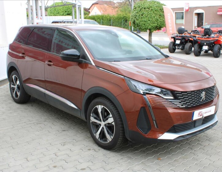 Peugeot 5008 SUV / Terénní 1,5 l 96 kw