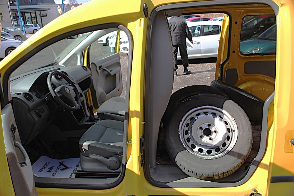 Volkswagen Caddy Skříň 2,0 l 51 kw