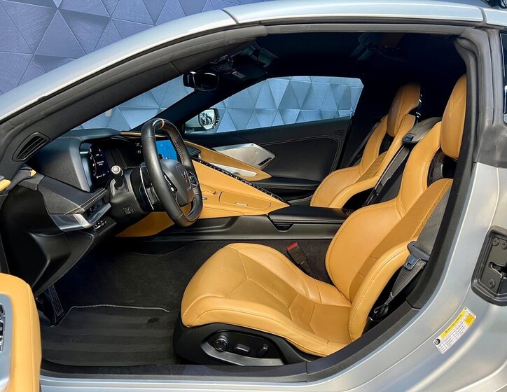 Chevrolet Corvette 14