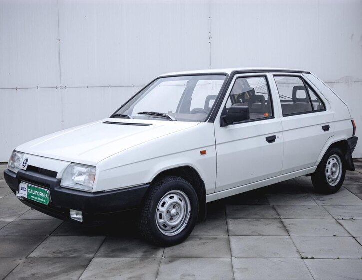 Škoda Favorit Hatchback 1,3 l 46 kw