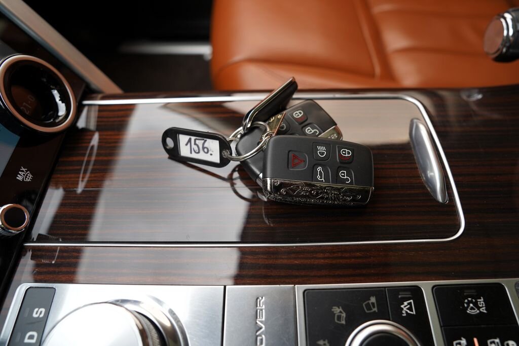 Land Rover Range Rover SUV / Terénní 5,0 l 375 kw