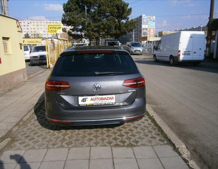 Volkswagen Passat Kombi 2,0 l 110 kw