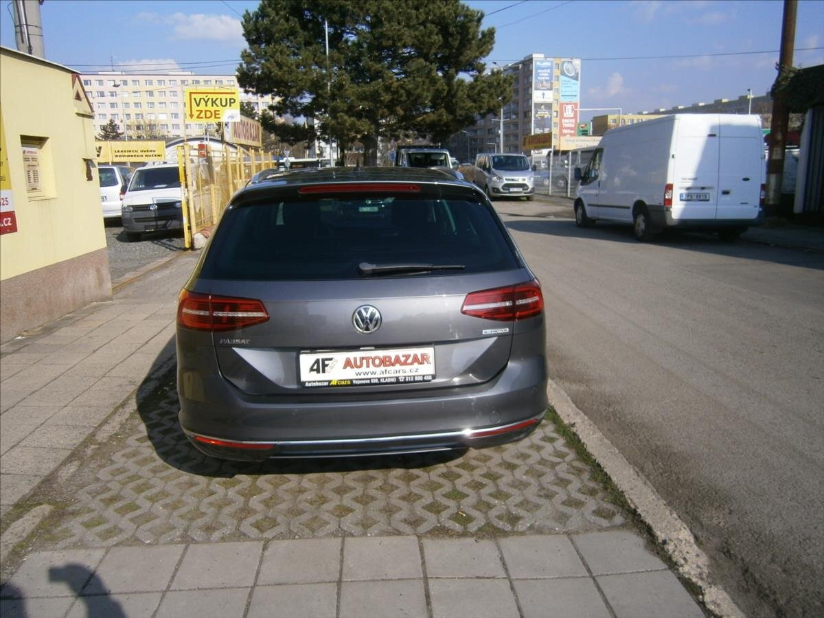 Volkswagen Passat Kombi 2,0 l 110 kw