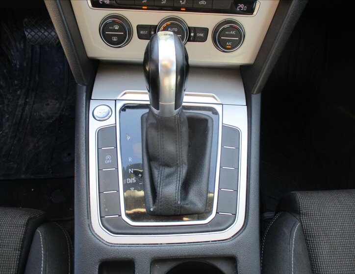 Volkswagen Passat Kombi 2,0 l 110 kw