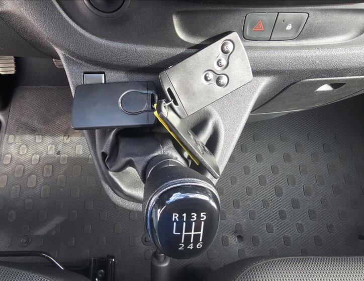 Renault Trafic 19