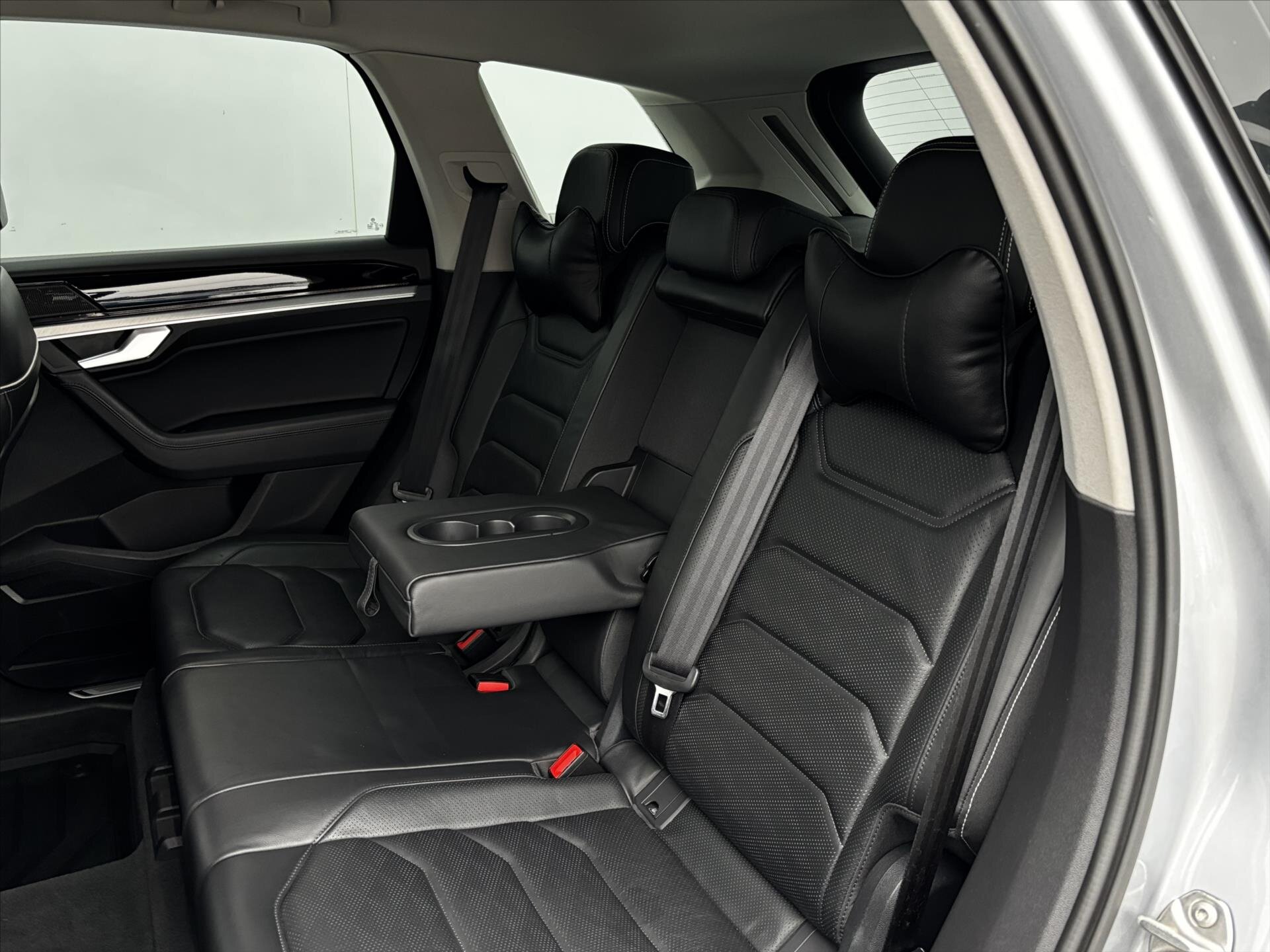 Volkswagen Touareg SUV / Terénní 3,0 l 210 kw