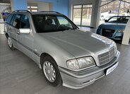 Mercedes-Benz Třídy C Kombi 2,0 l 141 kw