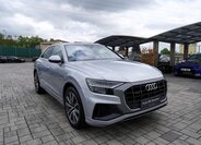Audi Q8 SUV / Terénní 3,0 l 250 kw