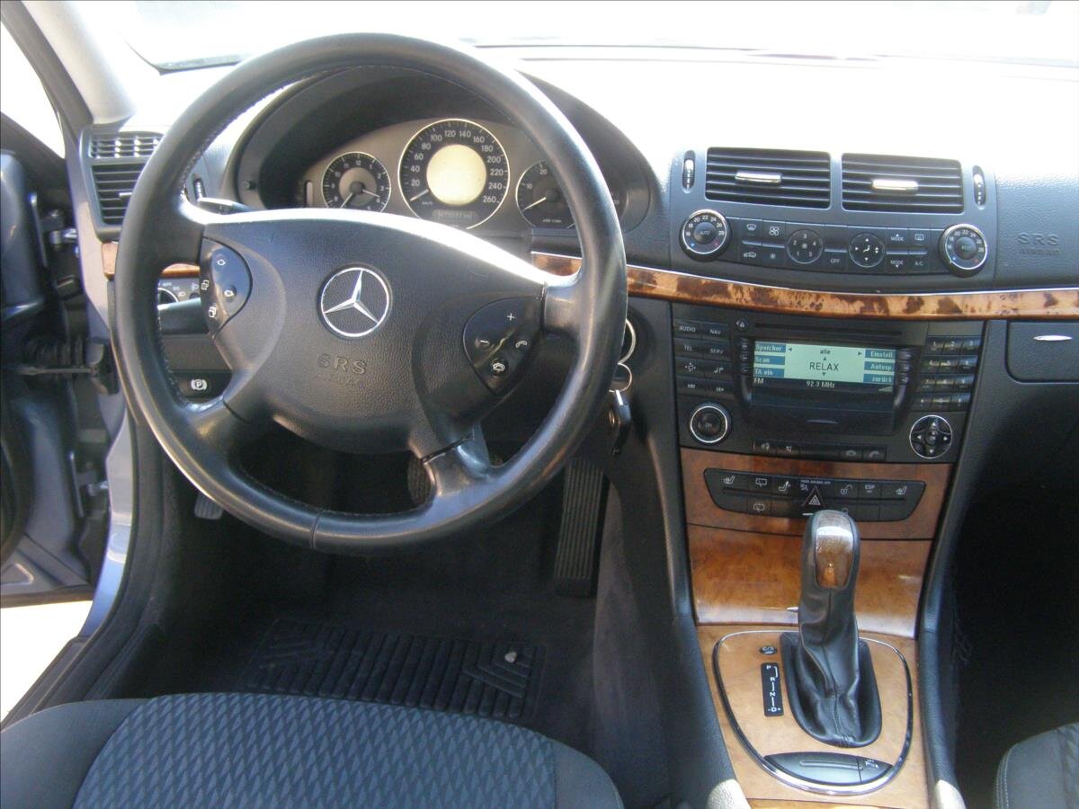 Mercedes-Benz Třídy E Kombi 2,1 l 110 kw