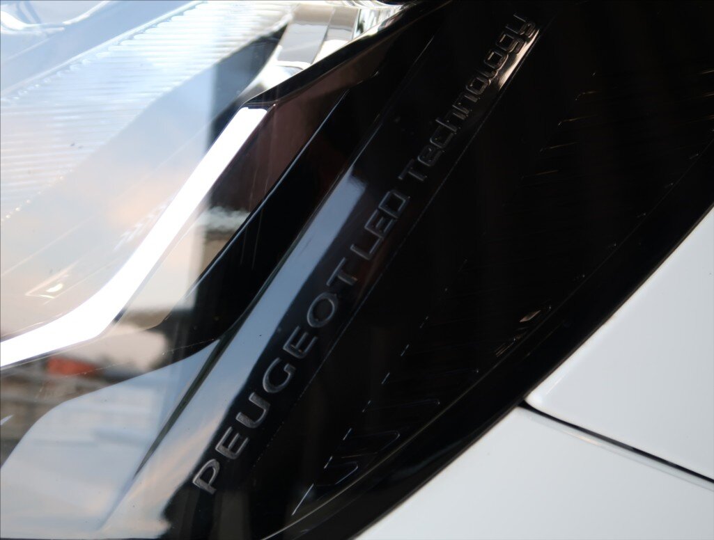 Peugeot 2008 SUV / Terénní 1,2 l 74 kw