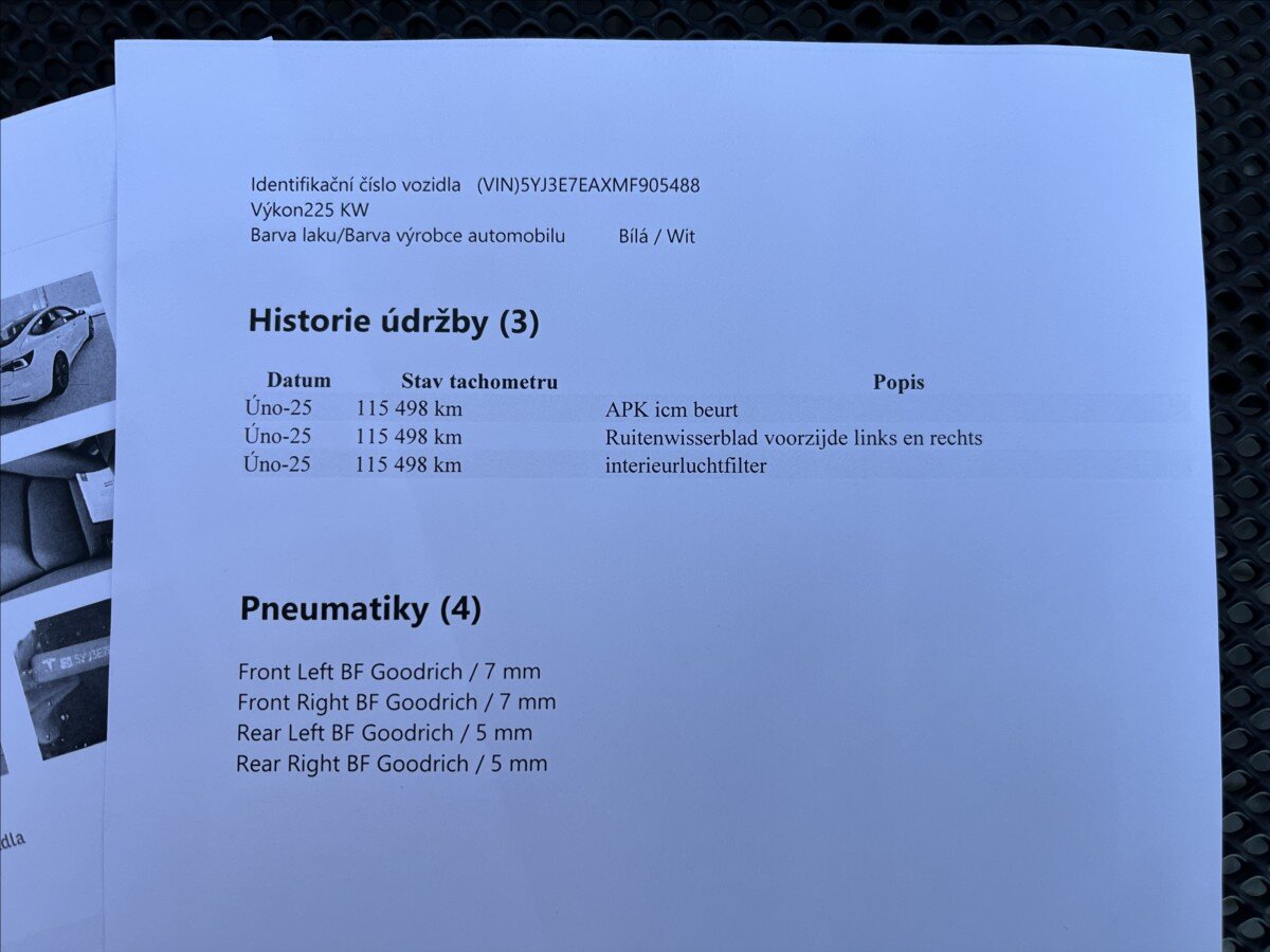 Tesla Model 3 Sedan / Limuzína 0,0 208 kw