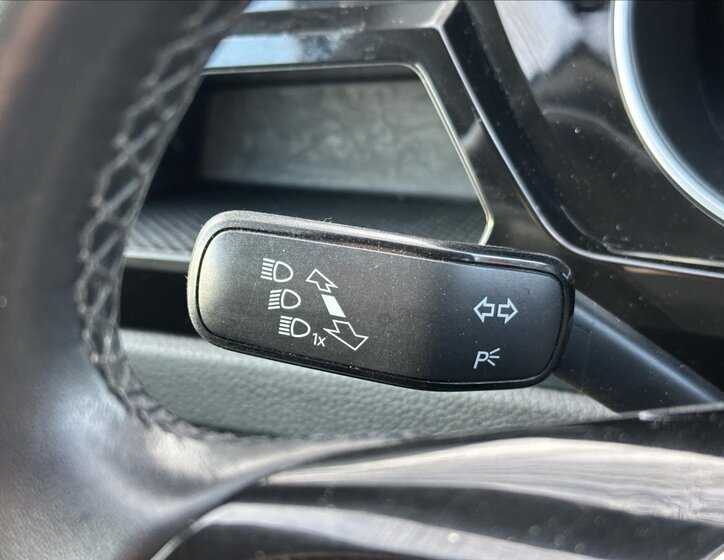 Volkswagen Touran MPV 2,0 l 110 kw