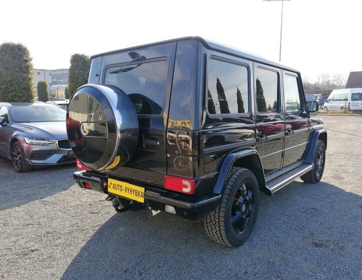 Mercedes-Benz Třídy G SUV 3,0 l 165 kw
