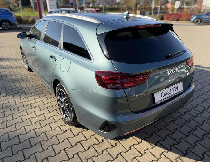 KIA Ceed 4