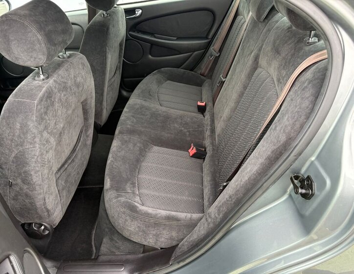 Jaguar X-Type Sedan 2,1 l 115 kw