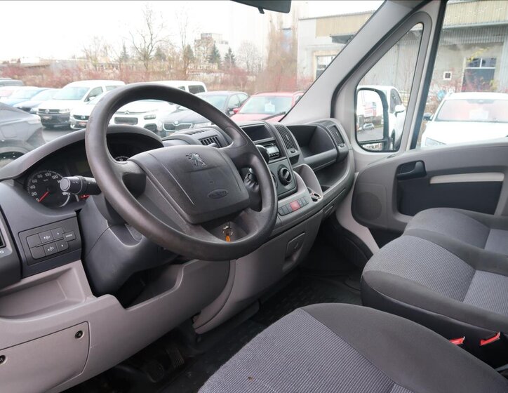 Peugeot Boxer Ostatní 2,2 l 88 kw