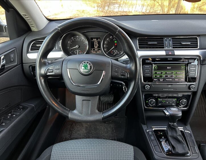 Škoda Superb Kombi 3,6 l 191 kw