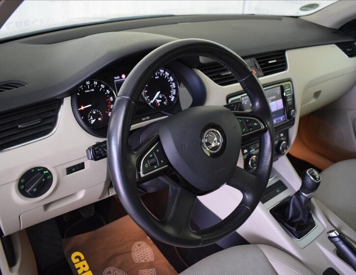 Škoda Octavia Kombi 2,0 l 110 kw