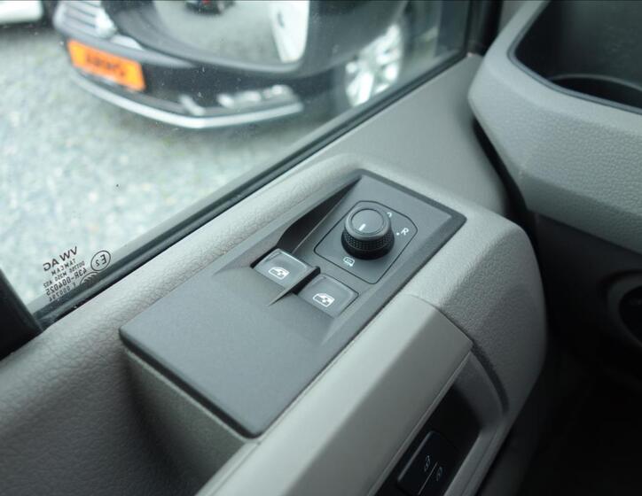 Volkswagen Crafter 33