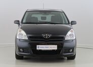 Toyota Corolla Verso 2