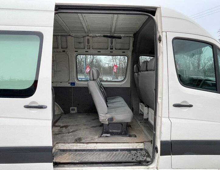 Volkswagen Crafter Skříň 2,5 l 80 kw