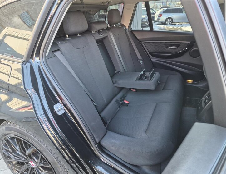 BMW Řada 3 Kombi 2,0 l 140 kw