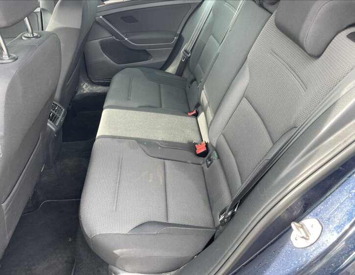 Volkswagen Golf Hatchback 1,6 l 77 kw