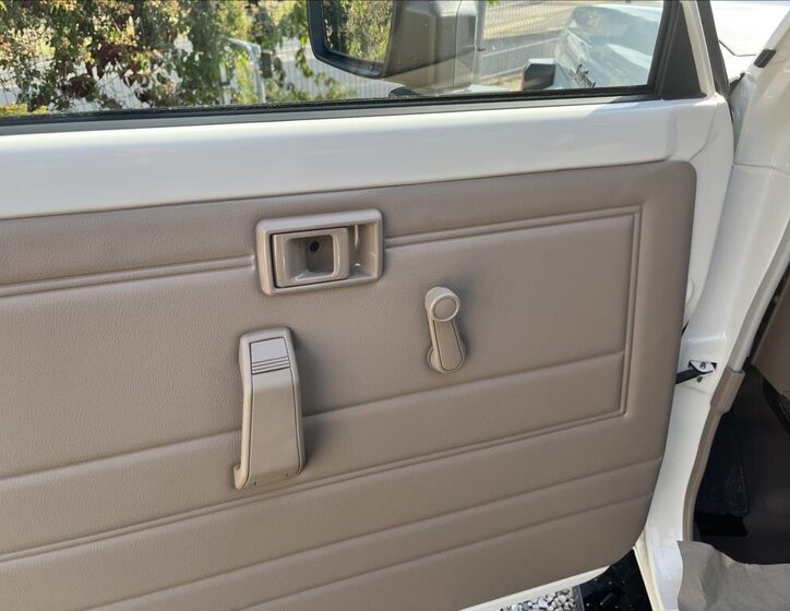 Toyota Land Cruiser 14