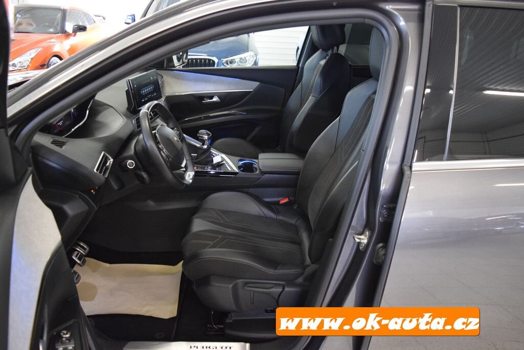 Peugeot 5008 MPV 1,5 l 96 kw