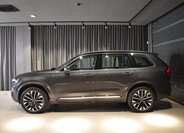 Volvo XC90 SUV / Terénní 2,0 l 228 kw