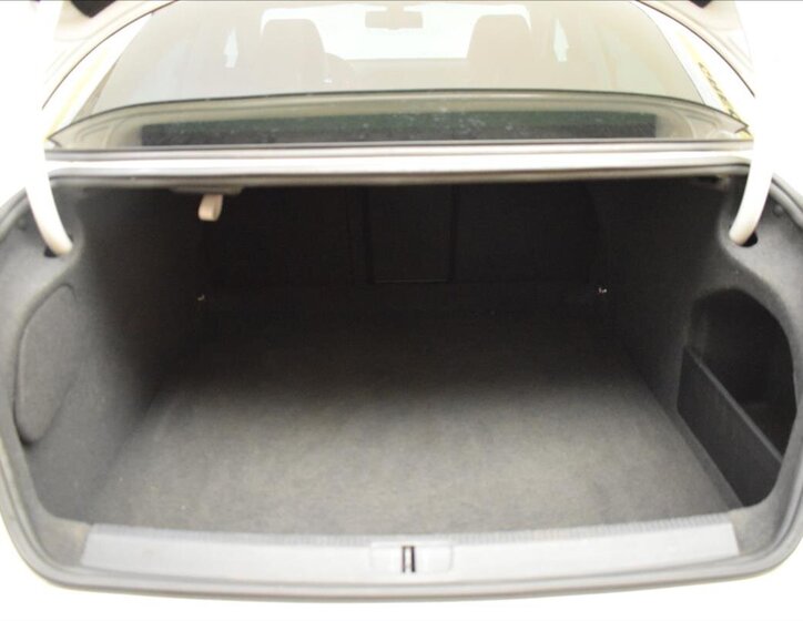 Volkswagen Passat CC Sedan / Limuzína 2,0 l 105 kw