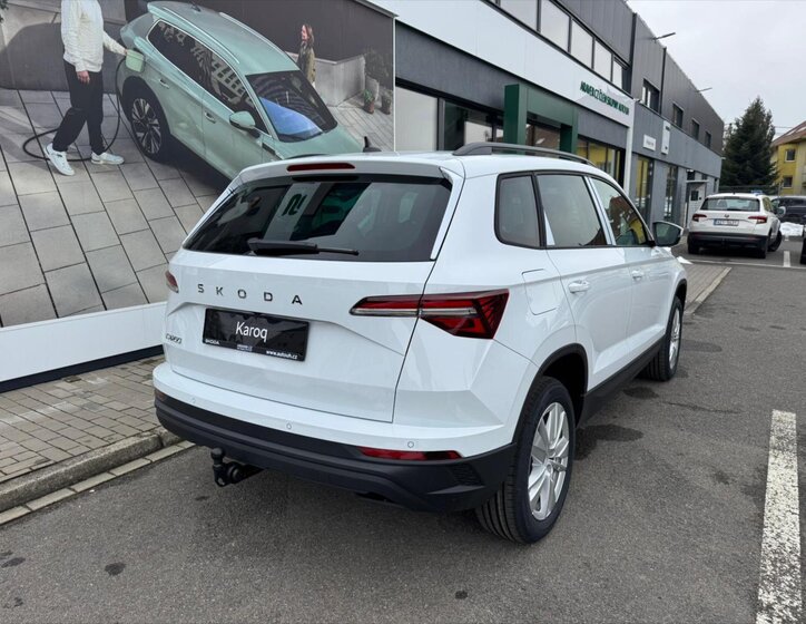 Škoda Karoq SUV 1,5 l 110 kw