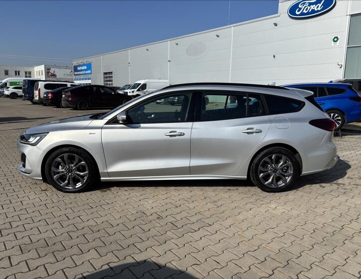 Ford Focus Kombi 999,0 92 kw