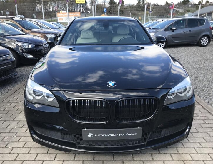 BMW Řada 7 Sedan / Limuzína 3,0 l 190 kw
