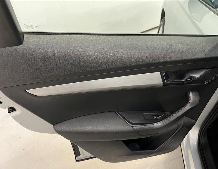 Škoda Karoq SUV / Terénní 1,5 l 110 kw