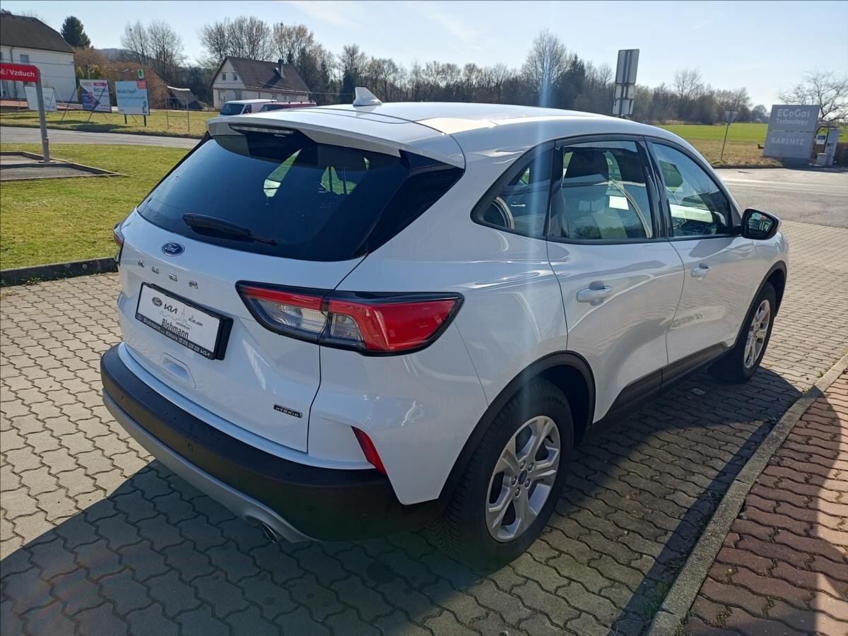 Ford Kuga SUV / Terénní 2,5 l 165 kw