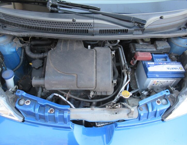 Peugeot 107 Hatchback 998,0 50 kw