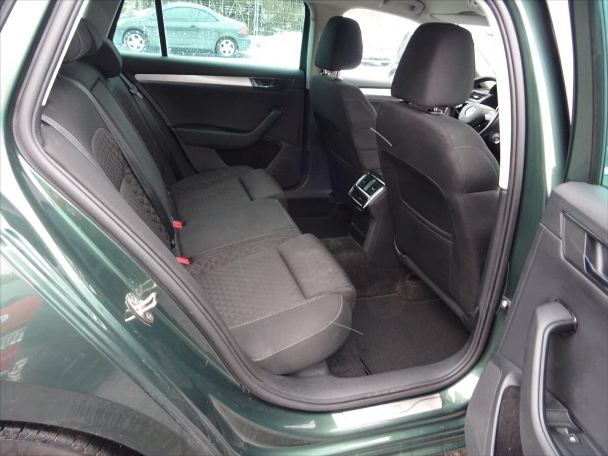 Škoda Superb Kombi 1,6 l 88 kw