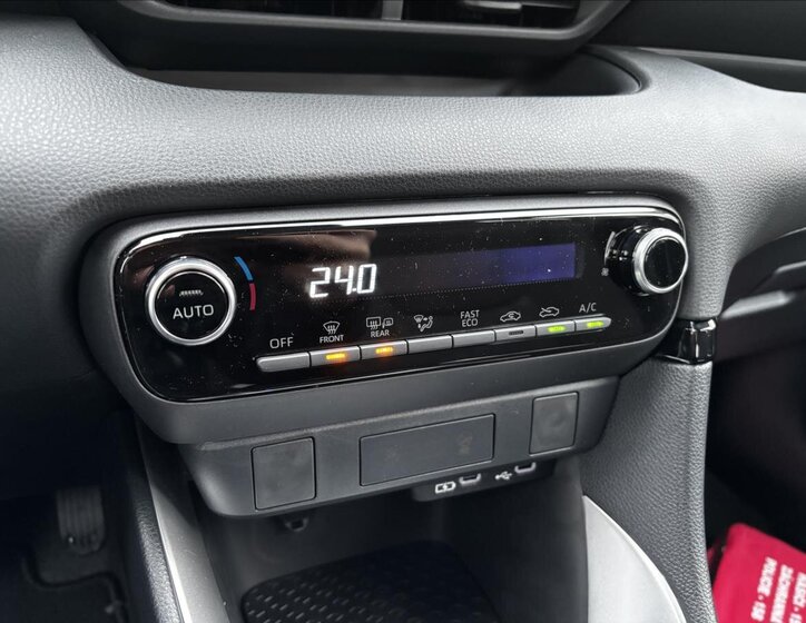 Toyota Yaris Hatchback 1,5 l 68 kw