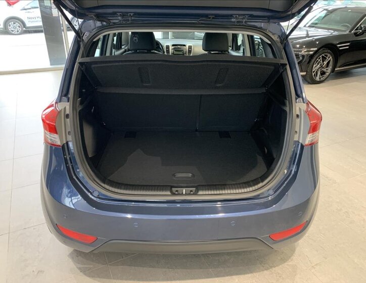 Hyundai ix20 MPV 1,4 l 66 kw