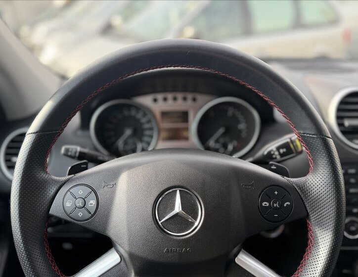 Mercedes-Benz Třídy M Kombi 3,0 l 165 kw