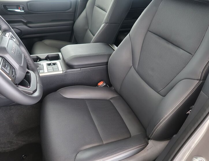 Toyota Land Cruiser SUV / Terénní 2,8 l 151 kw