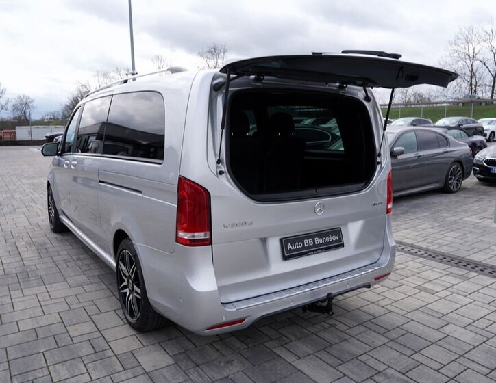 Mercedes-Benz Třídy V MPV 2,0 l 176 kw
