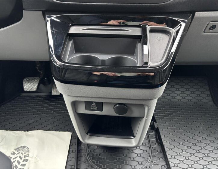 Ford Tourneo Custom 39