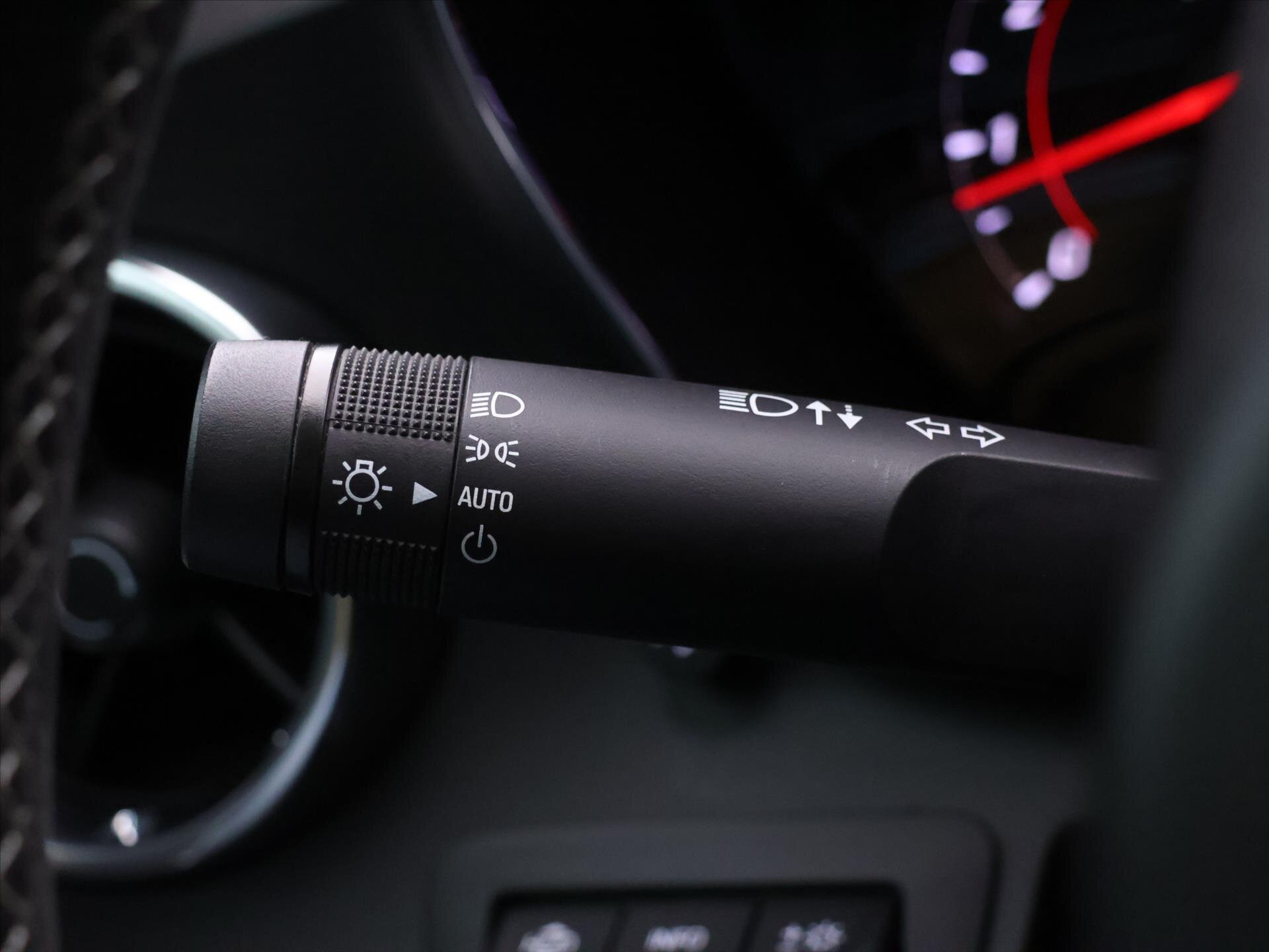 Chevrolet Camaro Kupé 6,2 l 339 kw