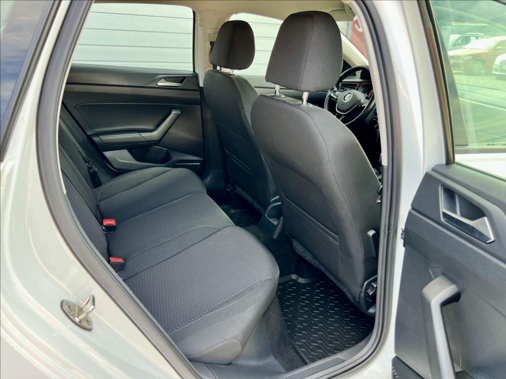 Volkswagen Polo Hatchback 999,0 70 kw