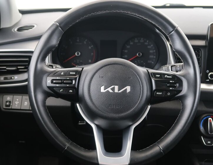 KIA Stonic Kombi 1,2 l 61 kw