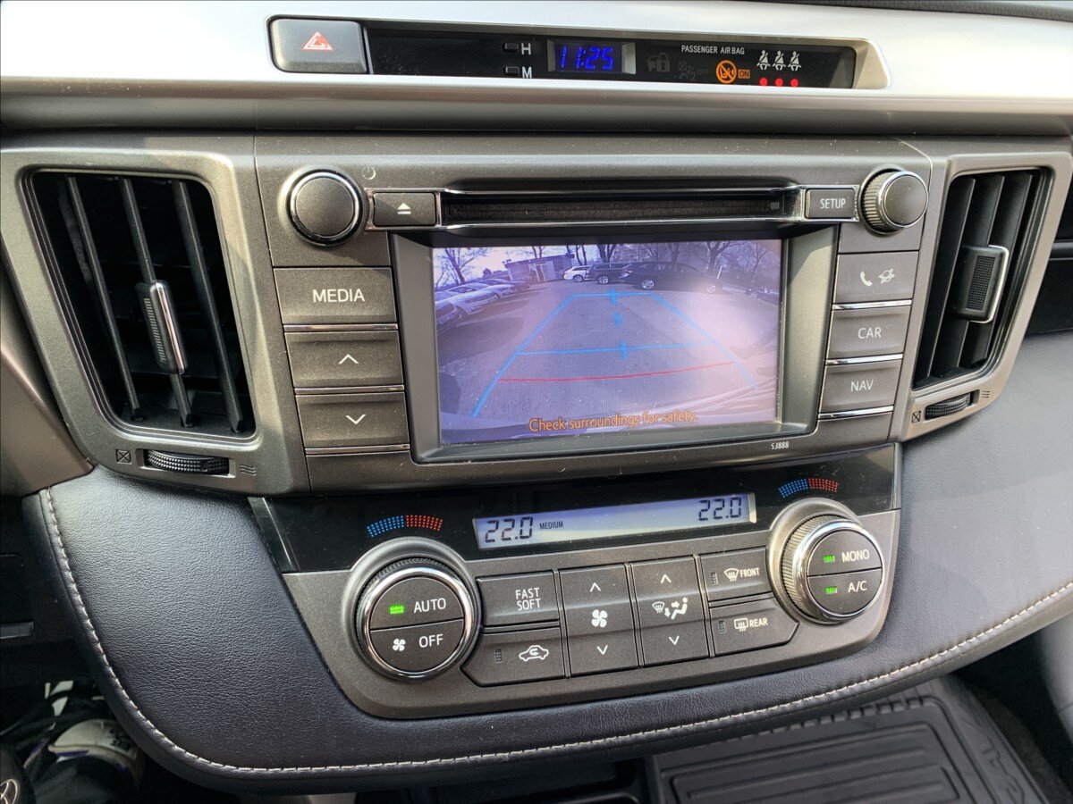 Toyota RAV4 SUV / Terénní 2,2 l 110 kw