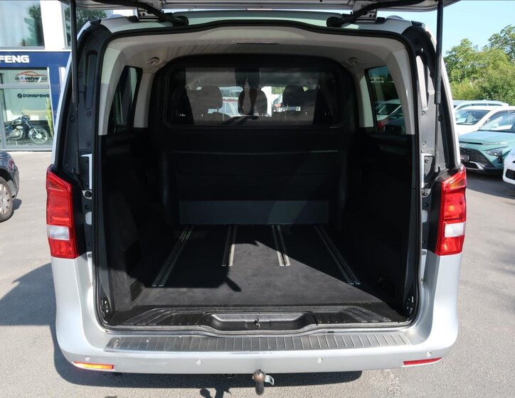 Mercedes-Benz Vito 23