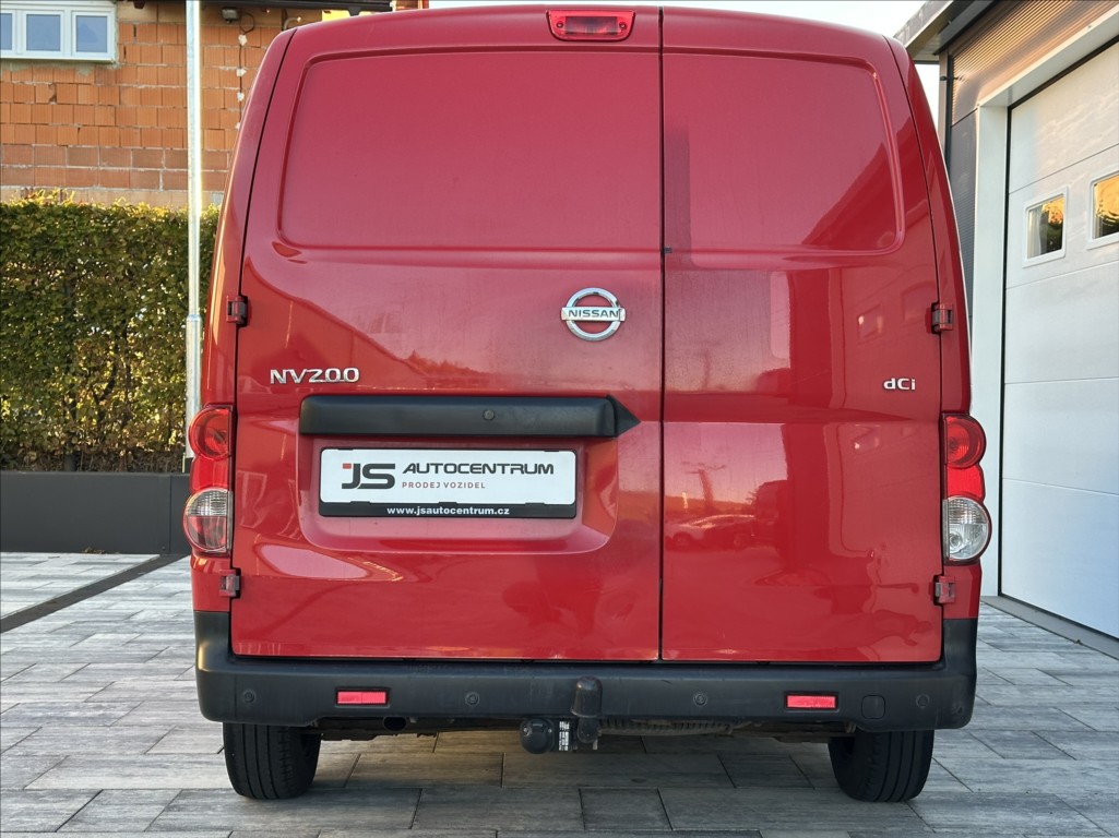 Nissan NV200